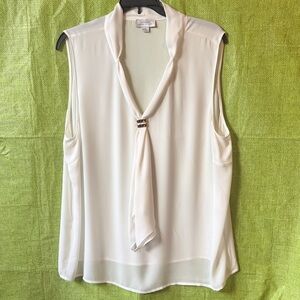 Tahari White Sleeveless Blouse with Elegant Tie